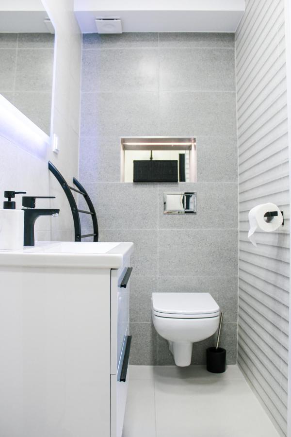 Apartament White-Niska Z Garazem Podziemnym Kielce Exterior foto